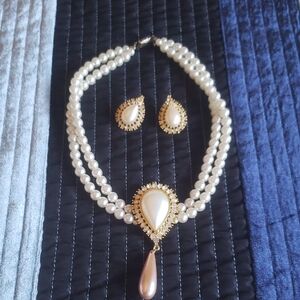 Elegant Pearl and Jewelry Set